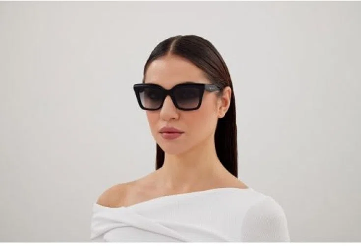 Alexander McQueen AM0473S Sunglasses - view 10